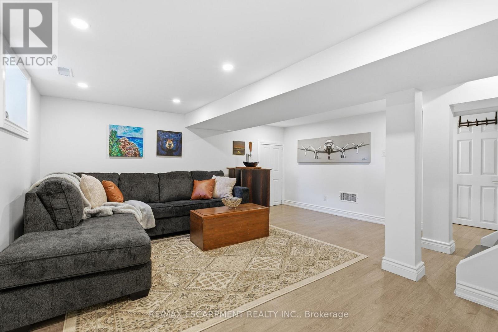 424 Plains Road W, Burlington, Ontario  L7T 1G9 - Photo 28 - W12475040