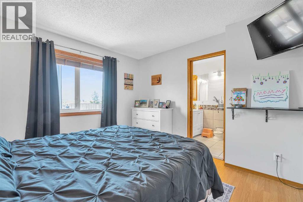 20 Westland Gate, Okotoks, Alberta  T1S 1N1 - Photo 13 - A2244976