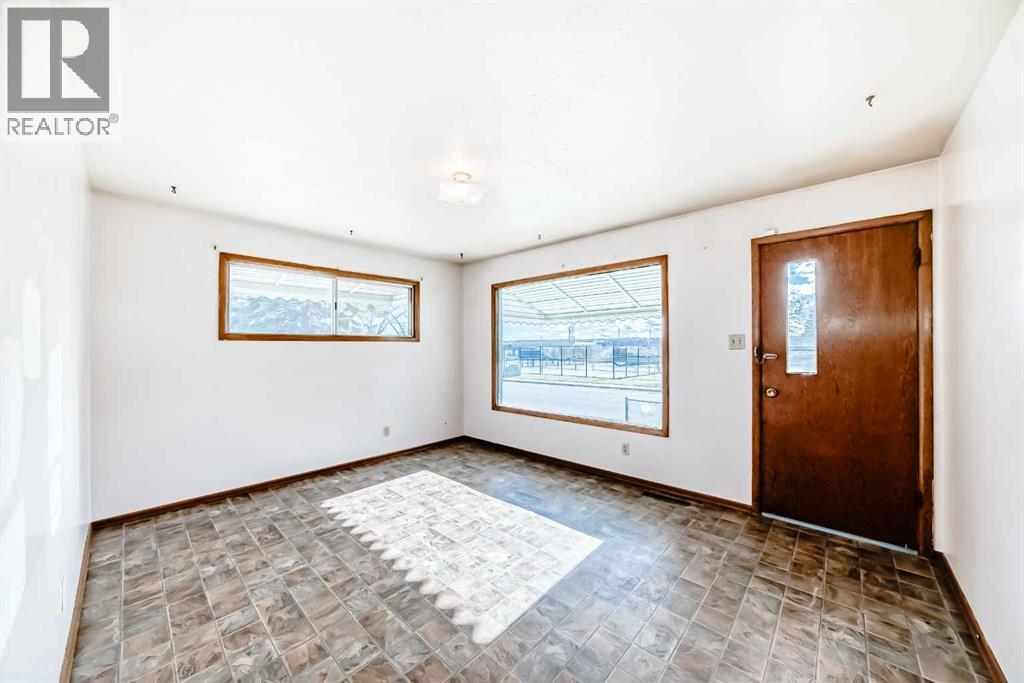 408 1st Street E, Cochrane, Alberta  T4C 1C7 - Photo 16 - A2265474
