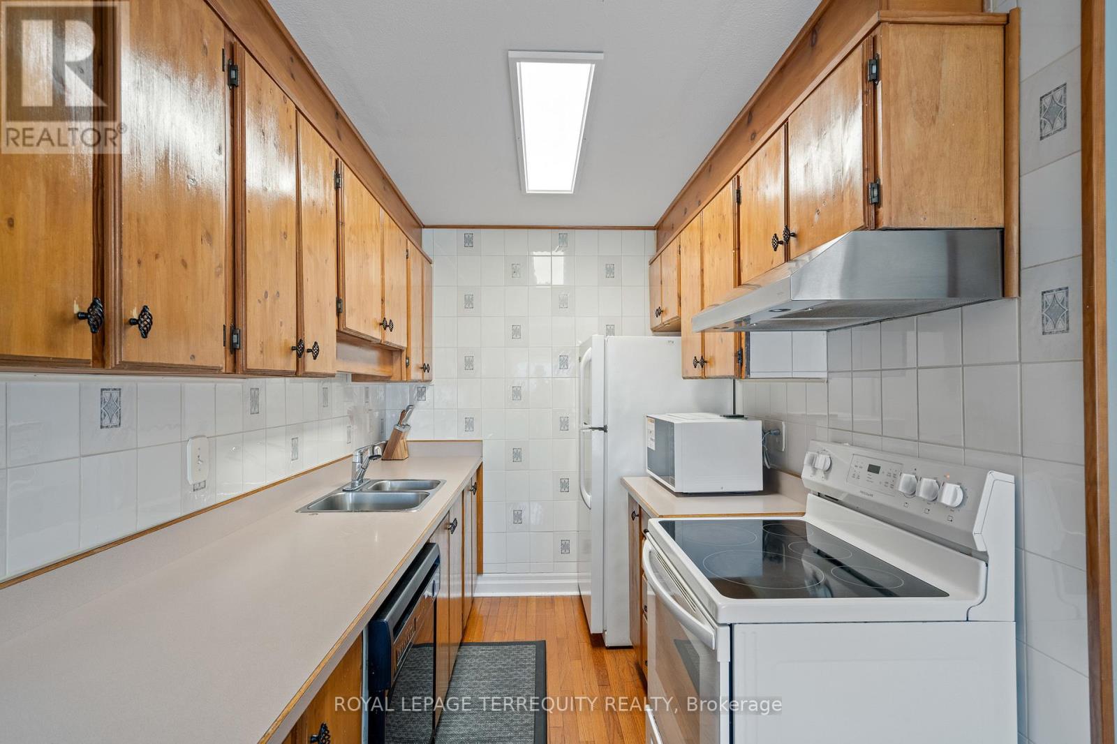 53 - 185 Denistoun Street, Welland, Ontario  L3C 6J6 - Photo 7 - X12339590