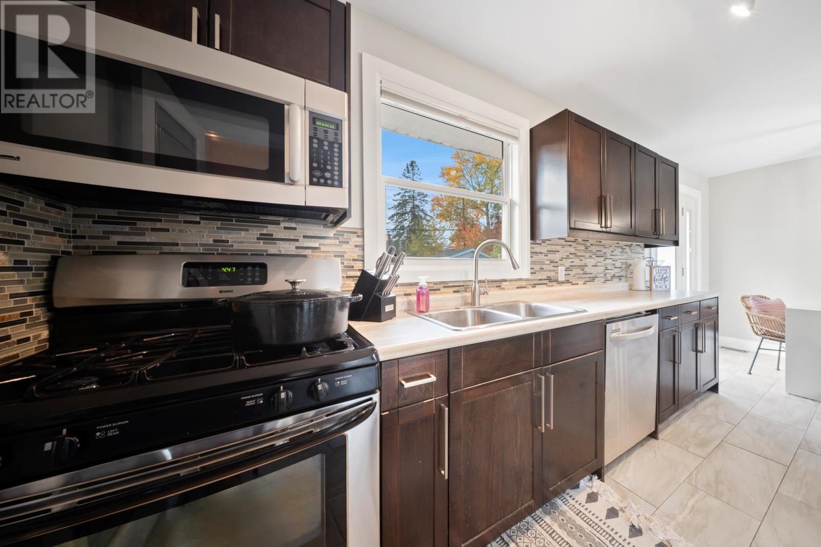 83 Pentagon Blvd, Sault Ste. Marie, Ontario  P6B 5J2 - Photo 21 - SM253043