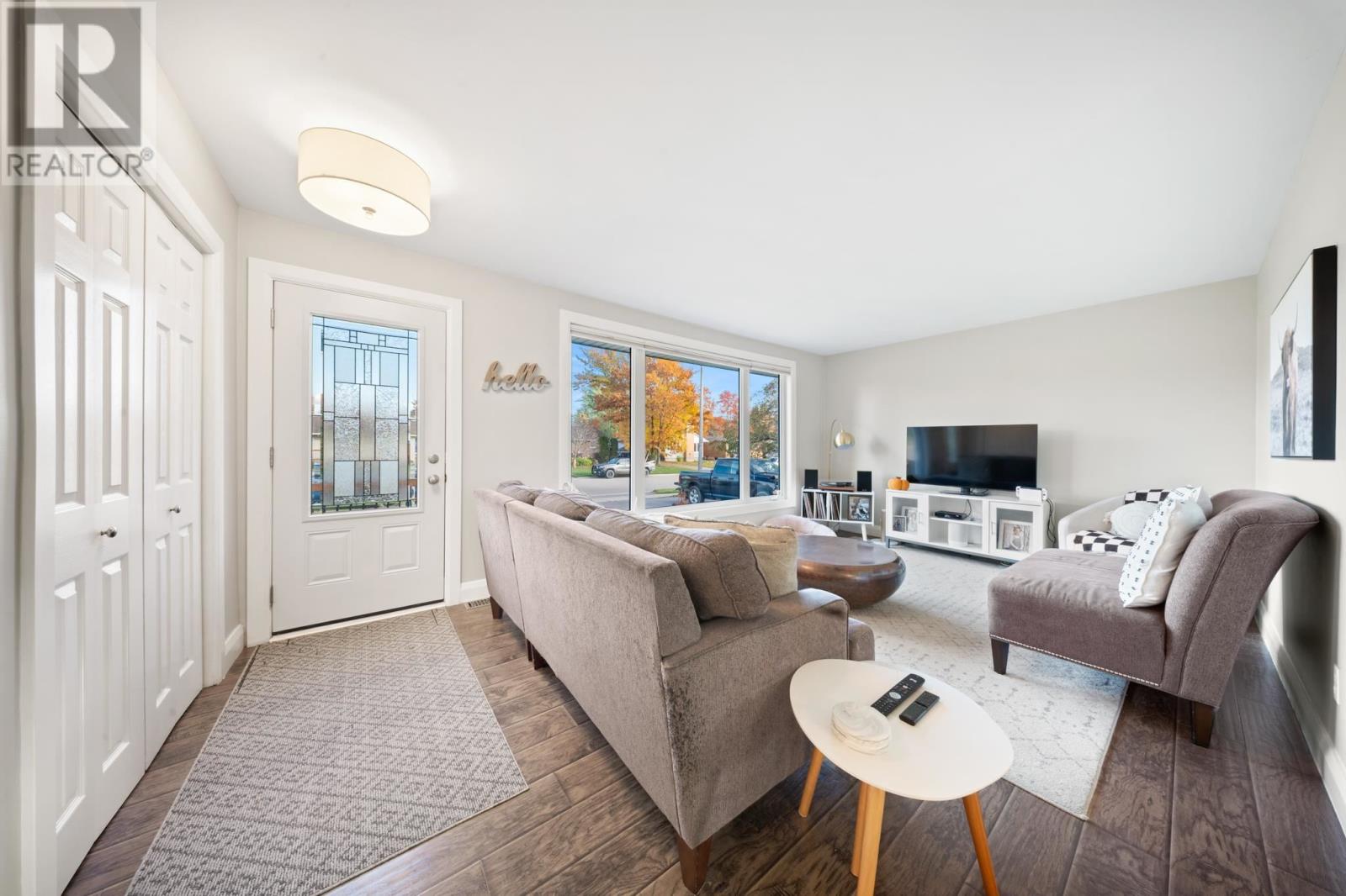 83 Pentagon Blvd, Sault Ste. Marie, Ontario  P6B 5J2 - Photo 4 - SM253043