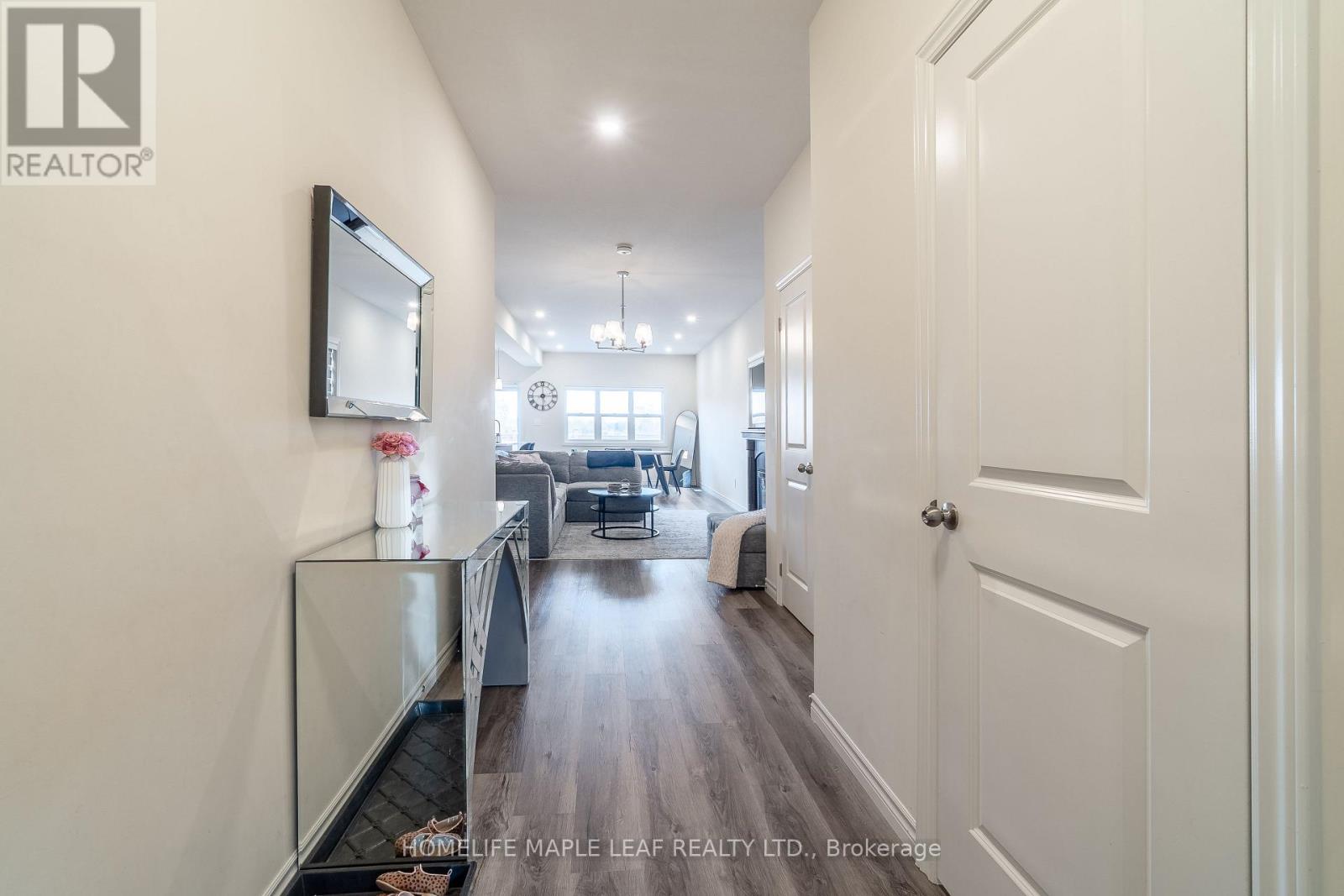 3912 Auckland Avenue, London South, Ontario  N6L 0J3 - Photo 5 - X12474480