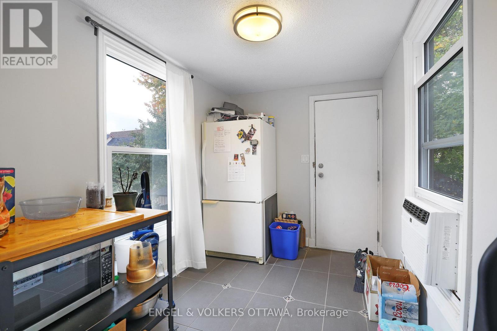2 - 491 Mcleod Street, Ottawa, Ontario  K1R 5P7 - Photo 10 - X12475068