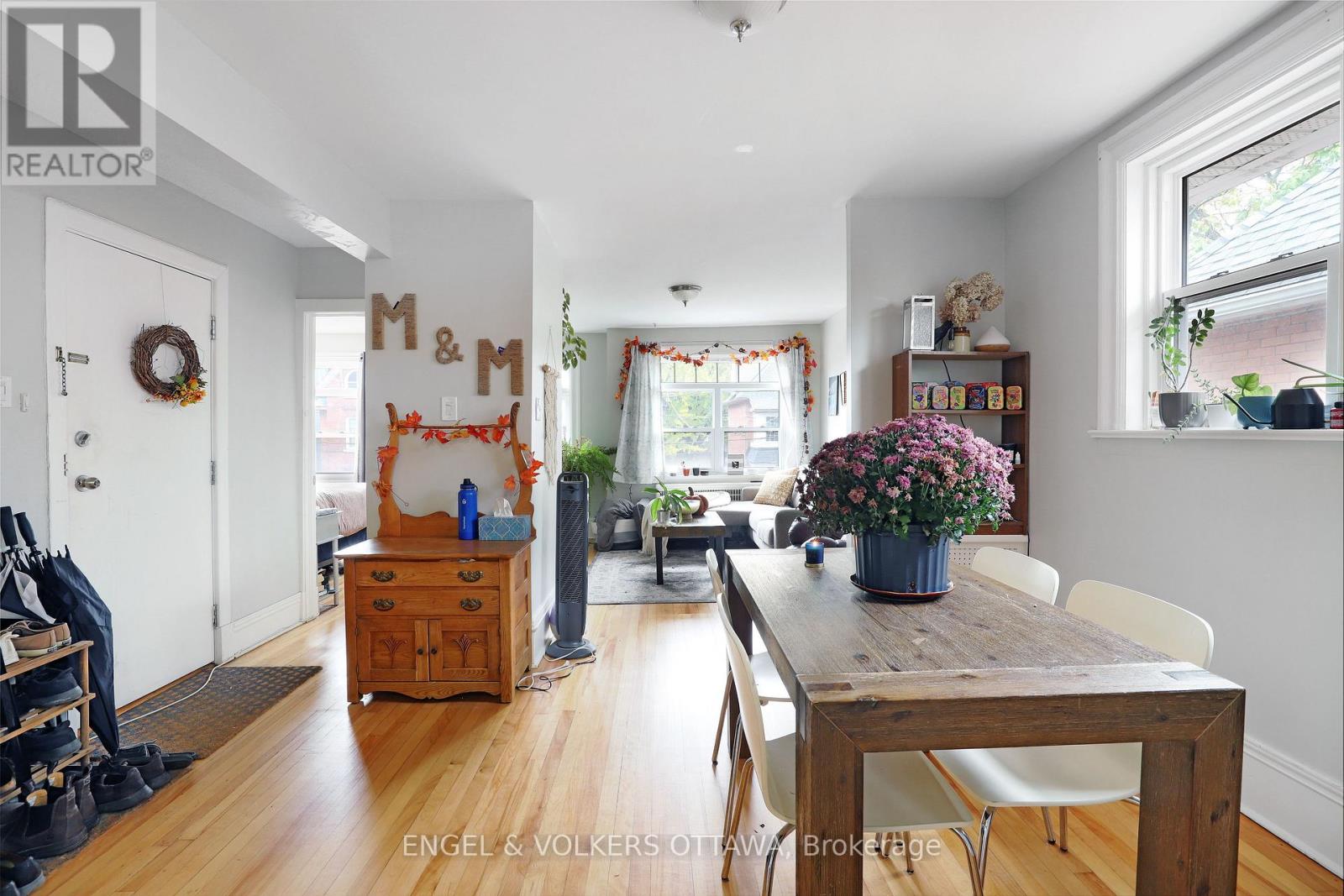 2 - 491 Mcleod Street, Ottawa, Ontario  K1R 5P7 - Photo 2 - X12475068
