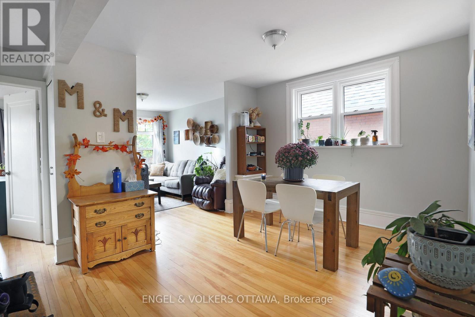 2 - 491 Mcleod Street, Ottawa, Ontario  K1R 5P7 - Photo 4 - X12475068