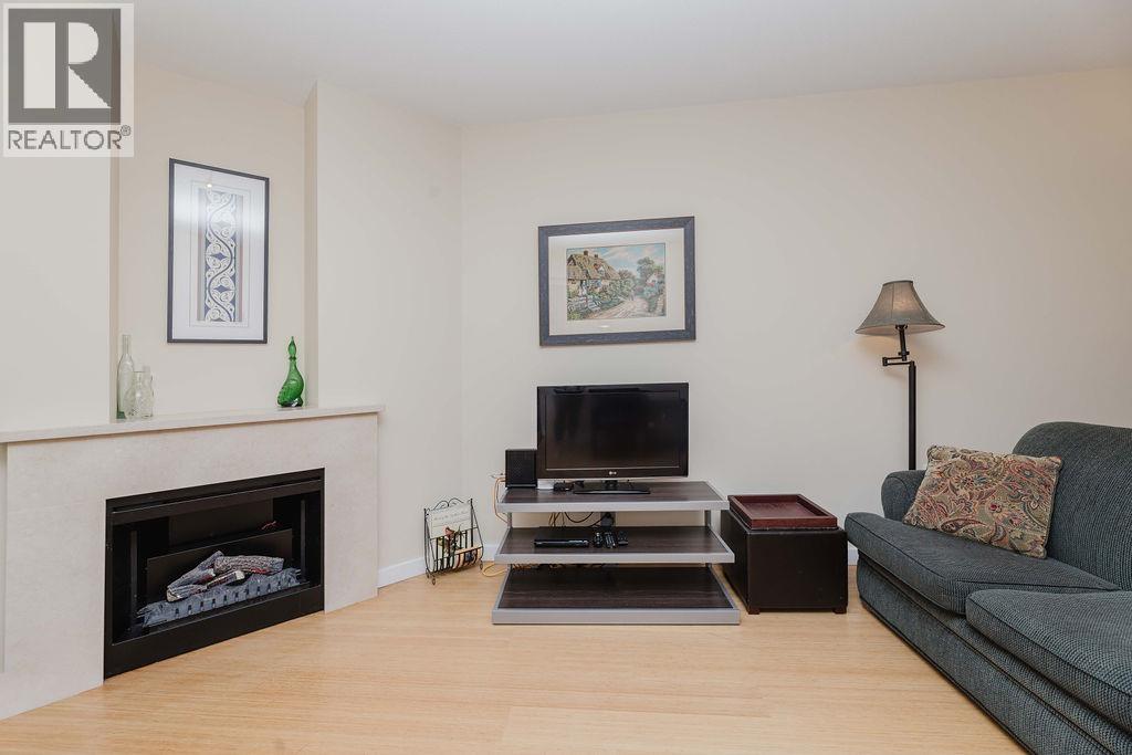 241 5160 Davis Bay Road, Sechelt, British Columbia  V7Z 0H3 - Photo 13 - R3060721