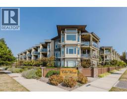 241 5160 DAVIS BAY ROAD, Sechelt, British Columbia