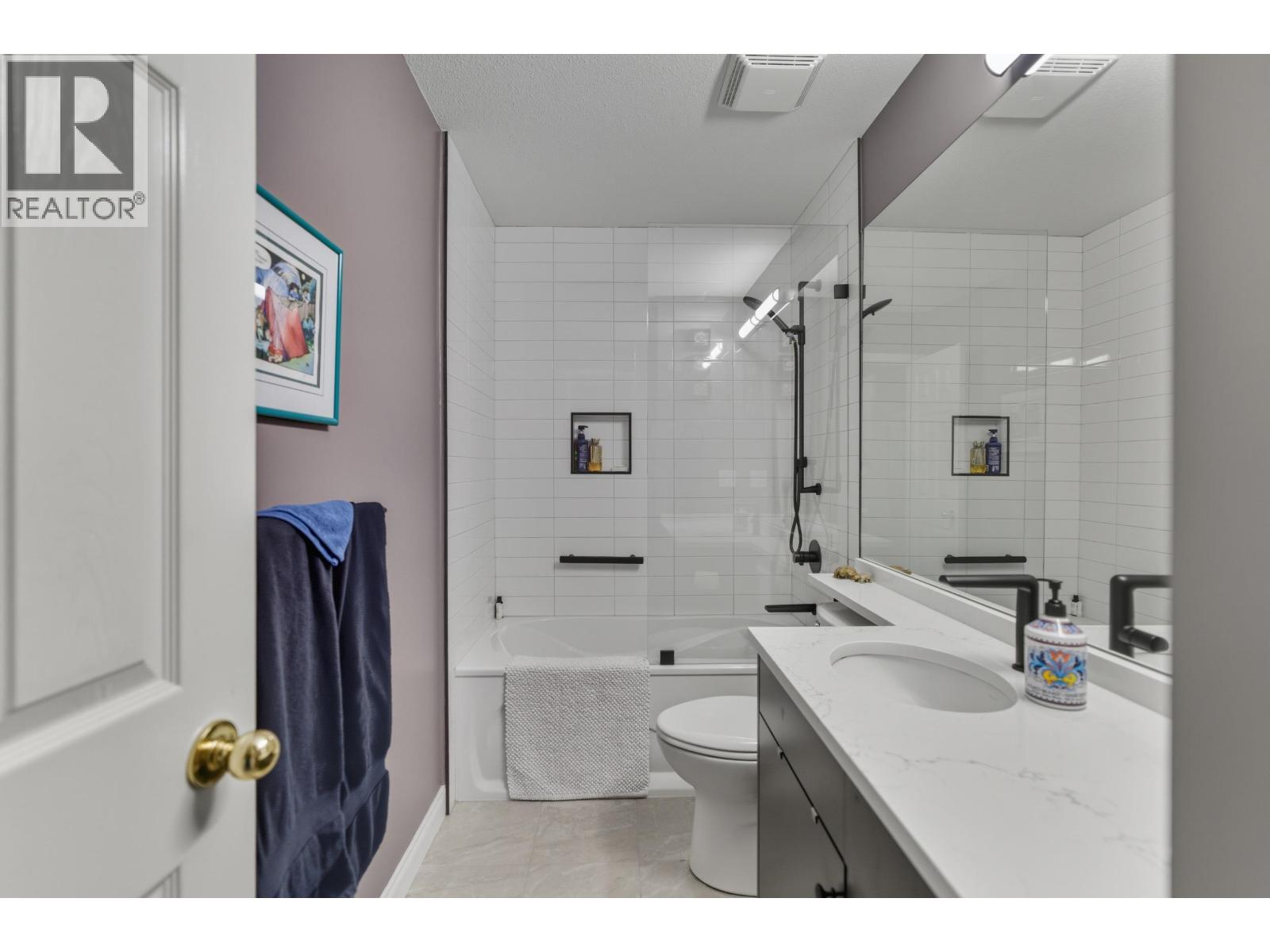 6 222 E 5th Street, North Vancouver, British Columbia  V7L 1L7 - Photo 23 - R3060728