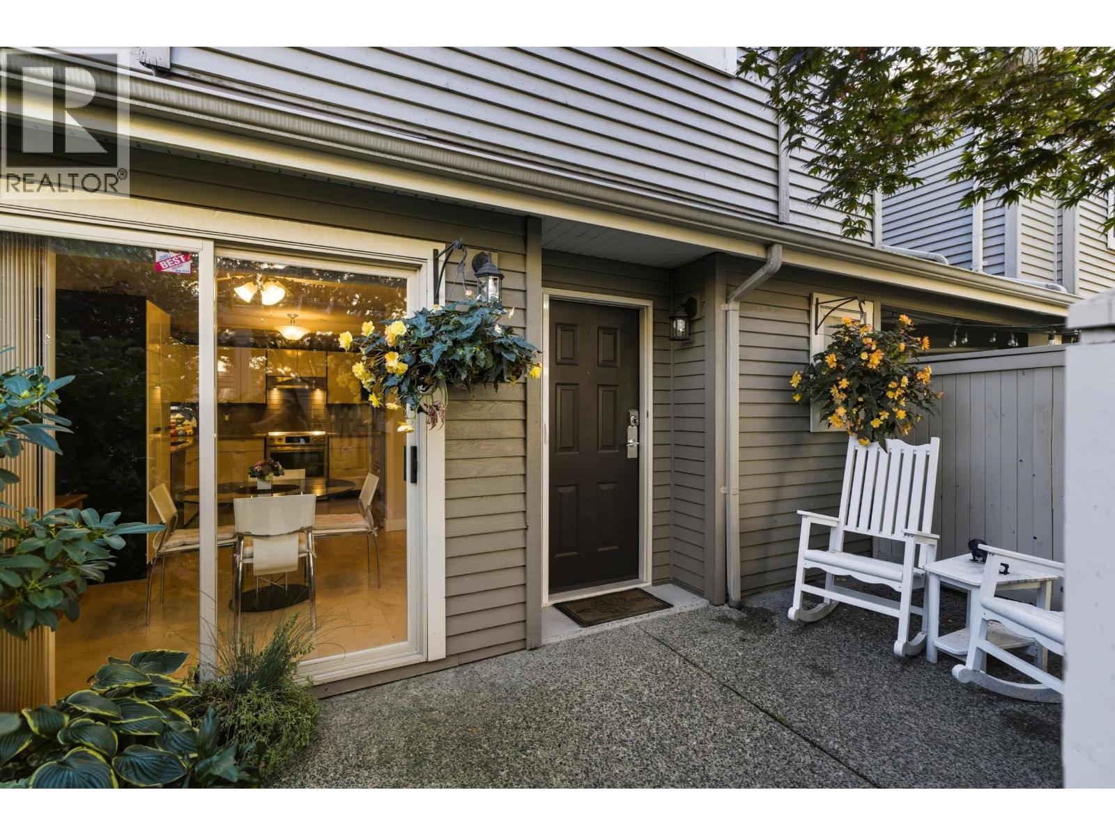 6 222 E 5th Street, North Vancouver, British Columbia  V7L 1L7 - Photo 5 - R3060728