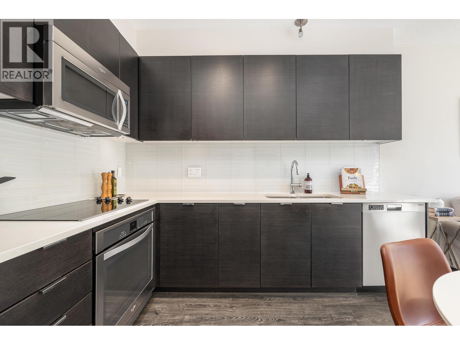 517 2665 Mountain Highway, North Vancouver, British Columbia  V7J 0A8 - Photo 8 - R3060750