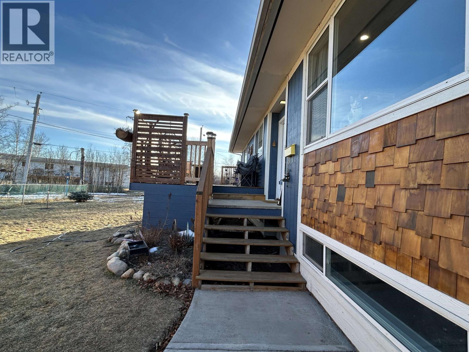 10204 Turner Crescent, Hudsons Hope, British Columbia  V0C 1V0 - Photo 2 - R3060702