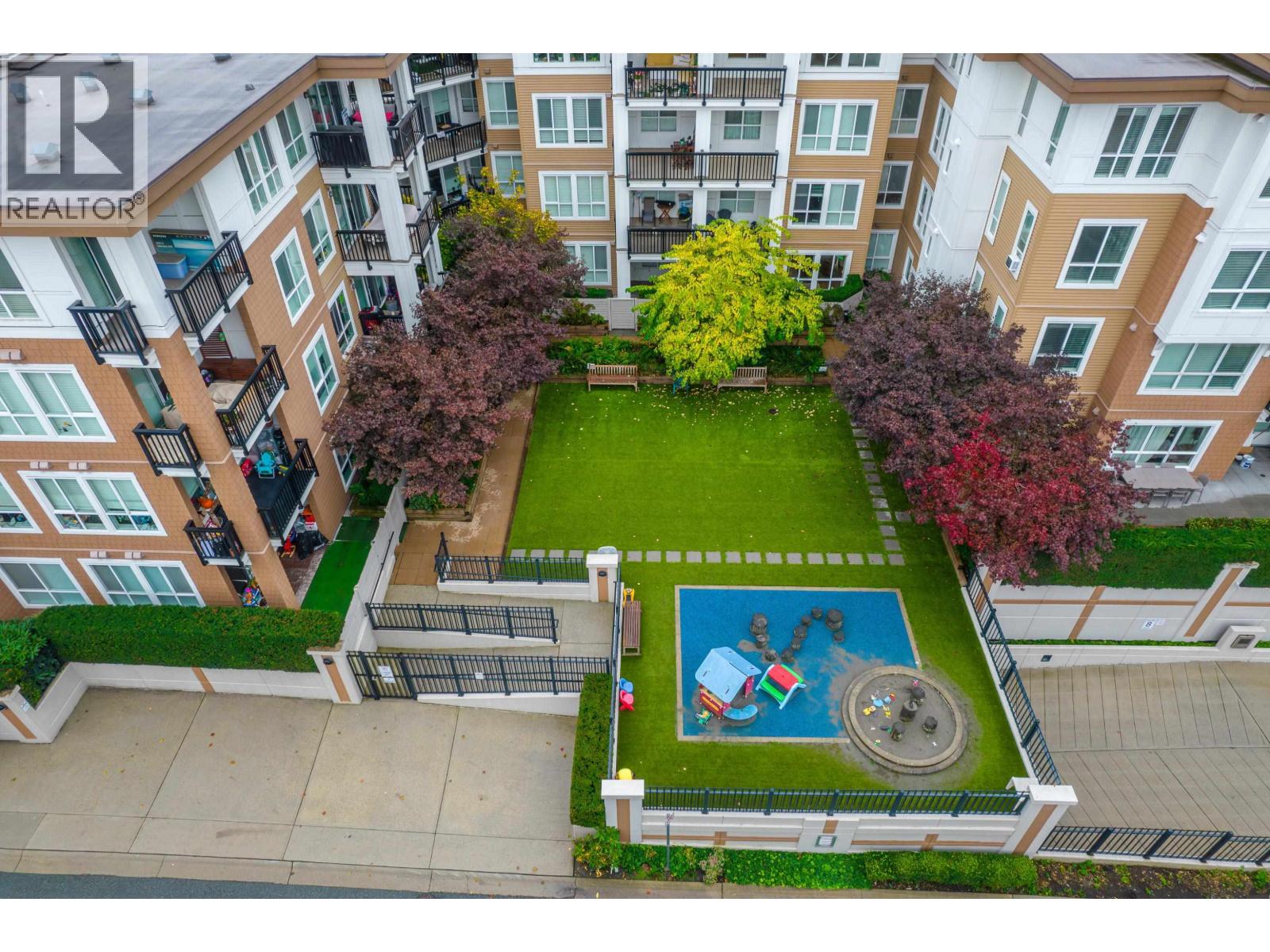403 611 Regan Avenue, Coquitlam, British Columbia  V3J 0E5 - Photo 6 - R3060757
