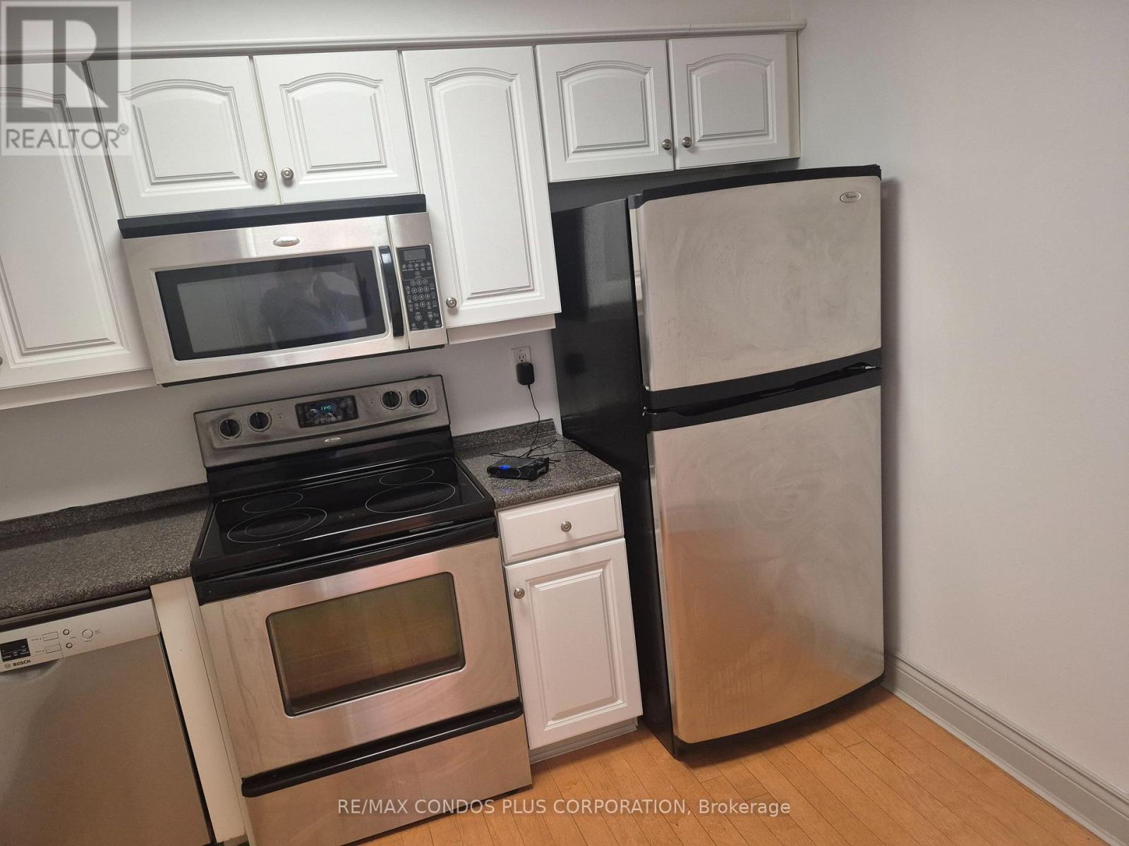 2036 - 33 Harbour Square, Toronto, Ontario  M5J 2G2 - Photo 14 - C12475065
