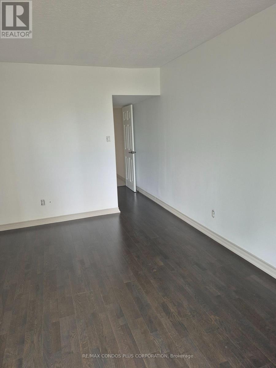 2036 - 33 Harbour Square, Toronto, Ontario  M5J 2G2 - Photo 18 - C12475065
