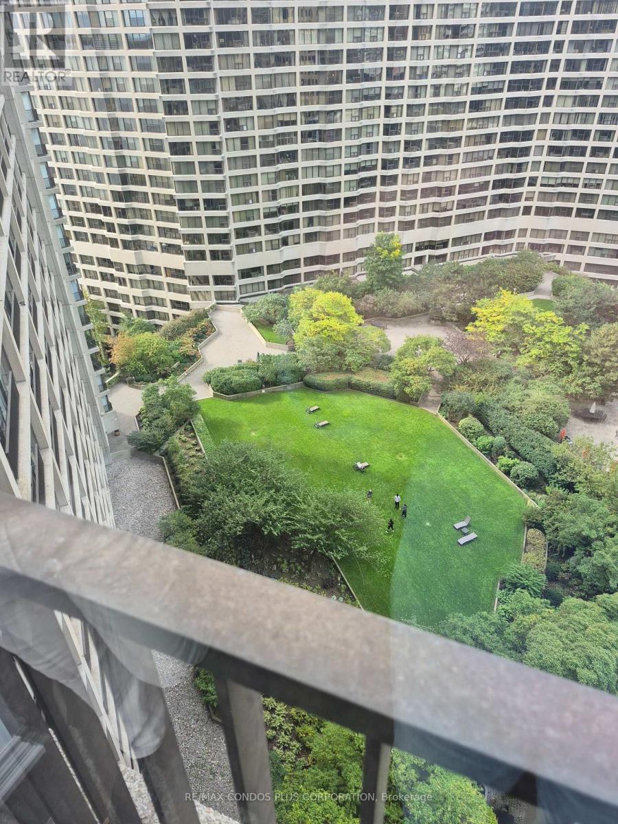 2036 - 33 Harbour Square, Toronto, Ontario  M5J 2G2 - Photo 23 - C12475065