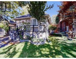 139 SCARBORO CRESCENT, Toronto, Ontario