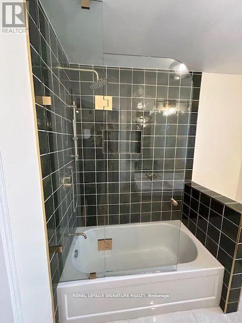 Upper - 163 Hampton Avenue, Toronto, Ontario  M4K 2Z3 - Photo 27 - E12475061