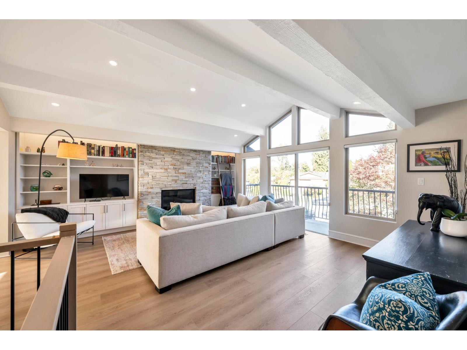 5021 197 Street, Langley, British Columbia  V3A 7M1 - Photo 3 - R3060523