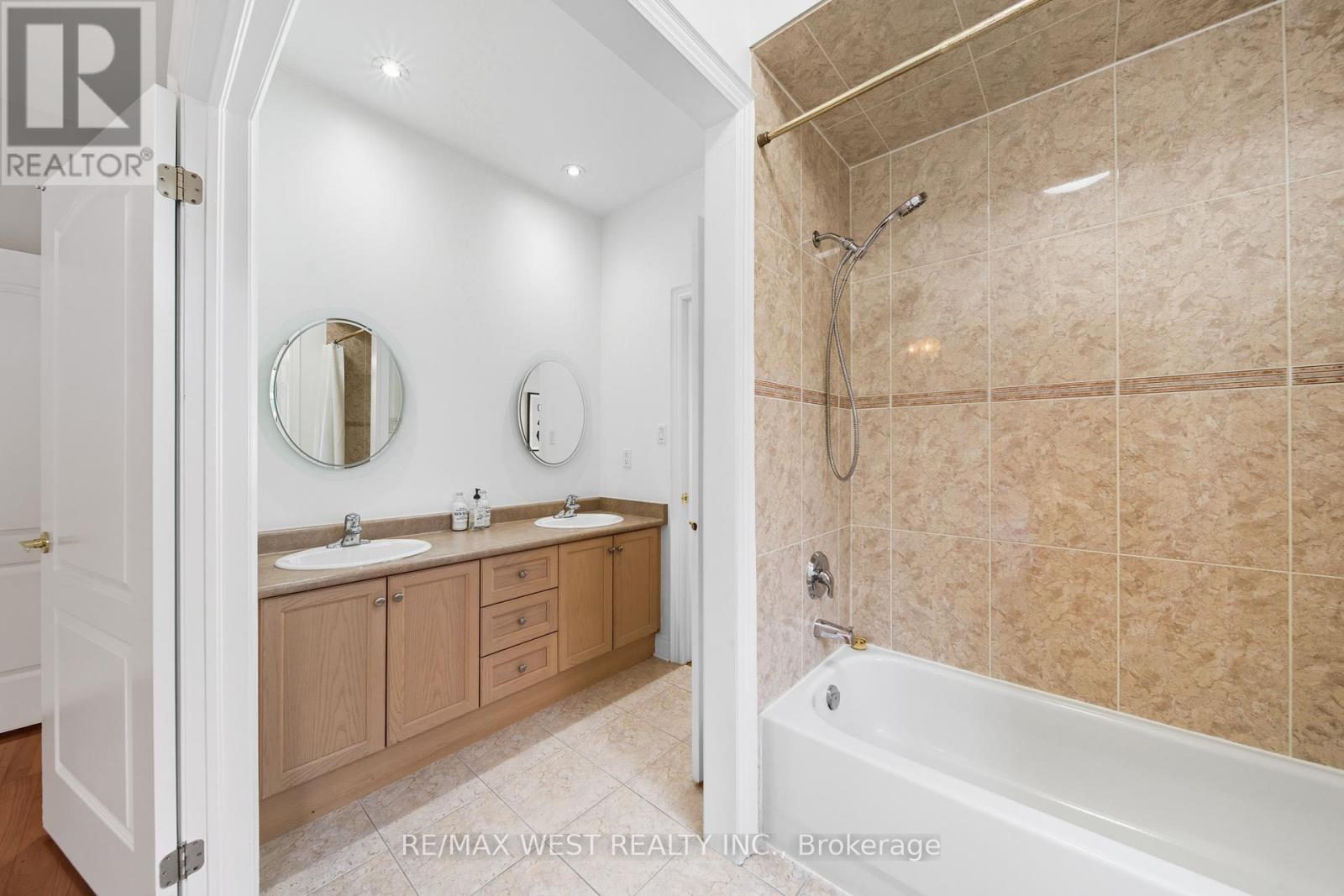 1 Nova Scotia Road, Brampton, Ontario  L6Y 5K8 - Photo 28 - W12475063