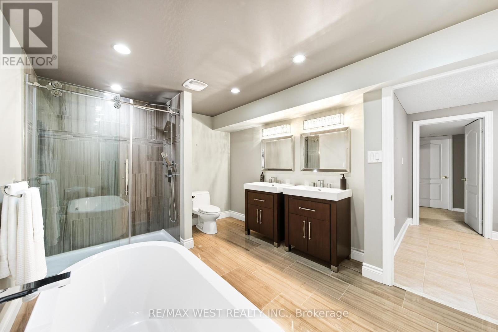 1 Nova Scotia Road, Brampton, Ontario  L6Y 5K8 - Photo 35 - W12475063