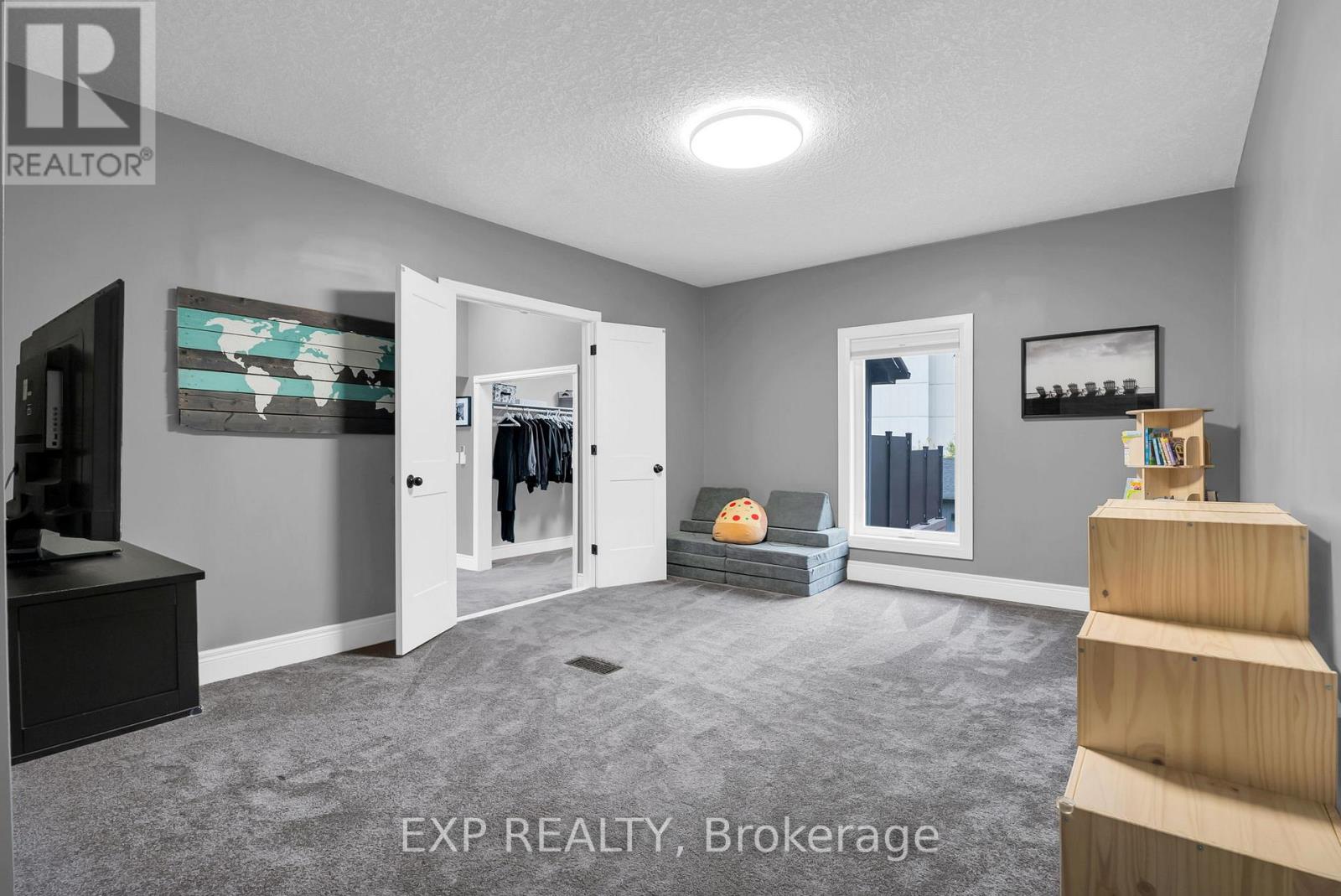 28 Elliott Street, Cambridge, Ontario  N1R 2J2 - Photo 22 - X12473978