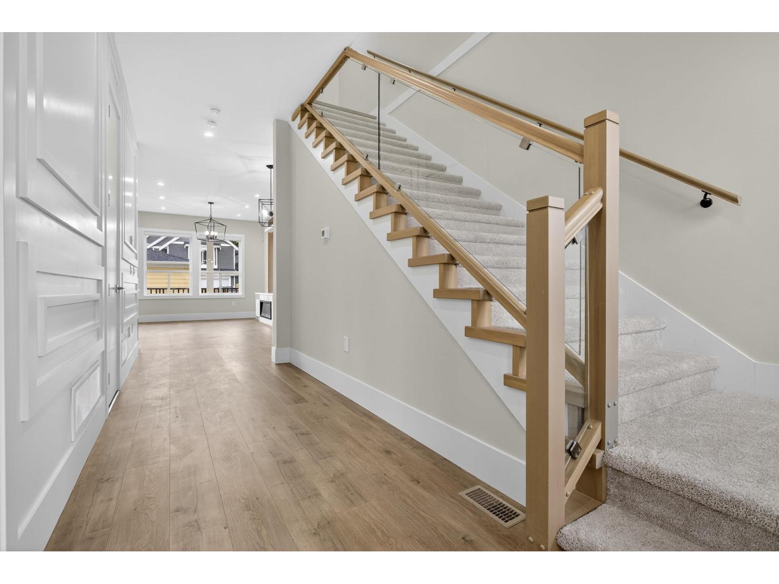 17136 1 Avenue, Surrey, British Columbia  V3Z 9R2 - Photo 11 - R3060610