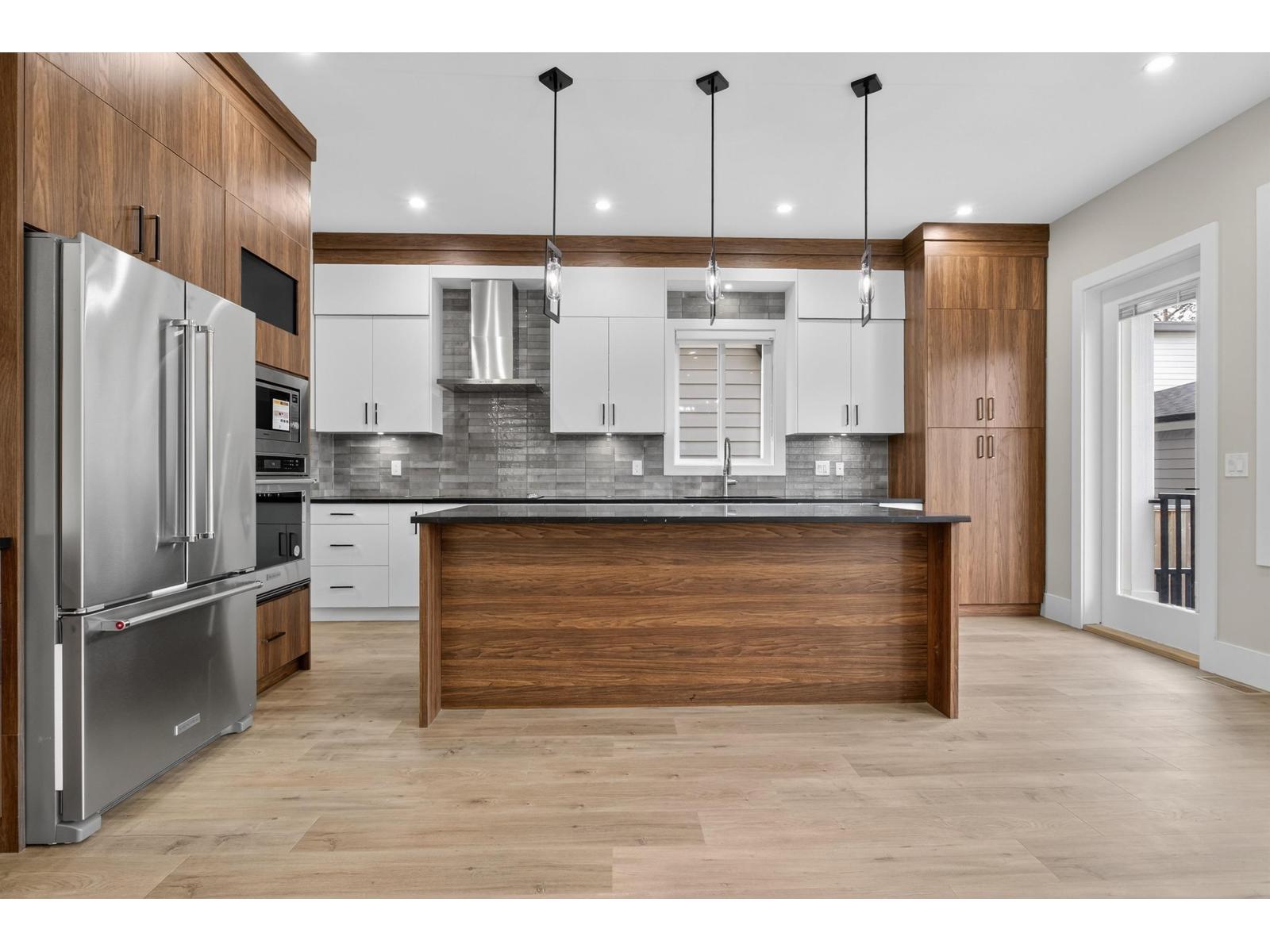 17136 1 Avenue, Surrey, British Columbia  V3Z 9R2 - Photo 6 - R3060610