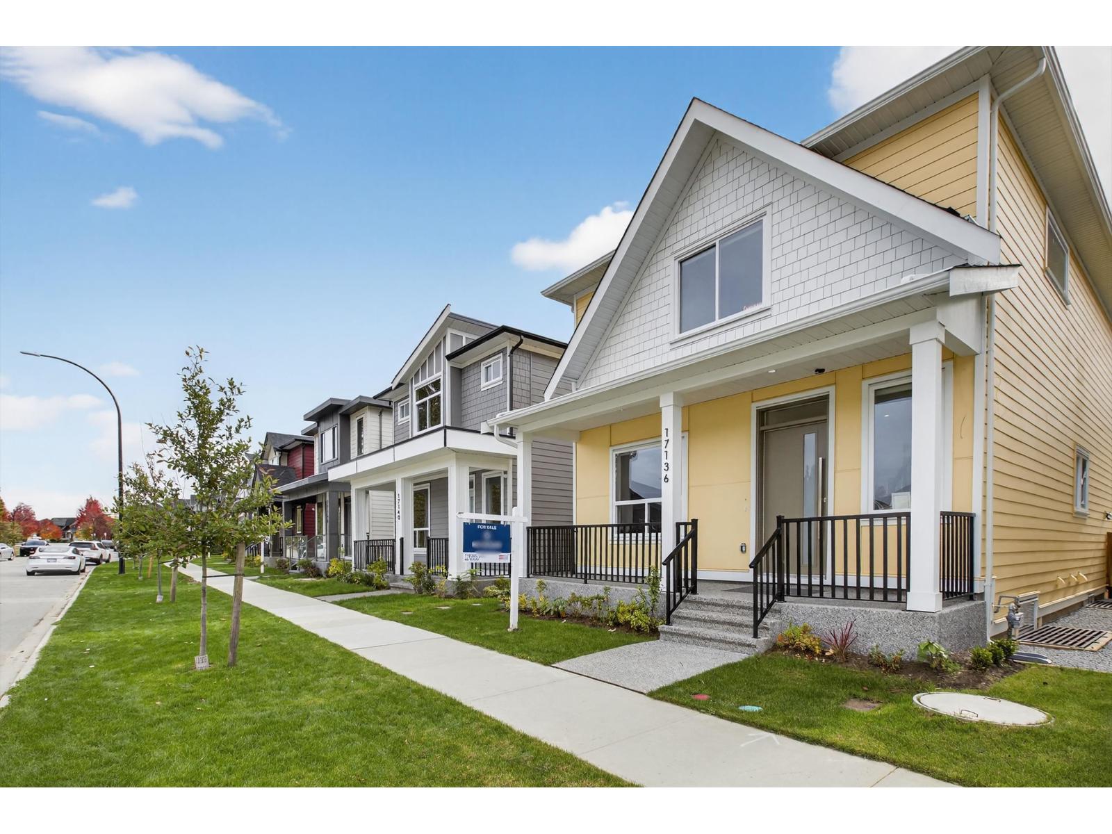 17136 1 Avenue, Surrey, British Columbia  V3Z 9R2 - Photo 3 - R3060610
