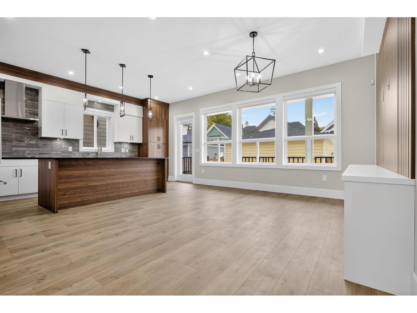 17136 1 Avenue, Surrey, British Columbia  V3Z 9R2 - Photo 5 - R3060610
