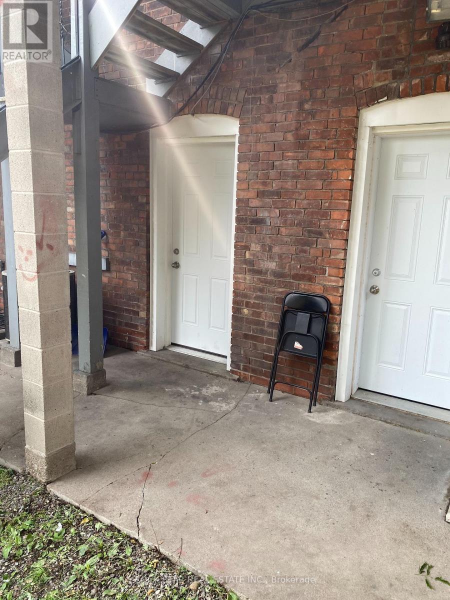 251 Church Street, St. Catharines, Ontario  L2R 3E8 - Photo 8 - X12475052