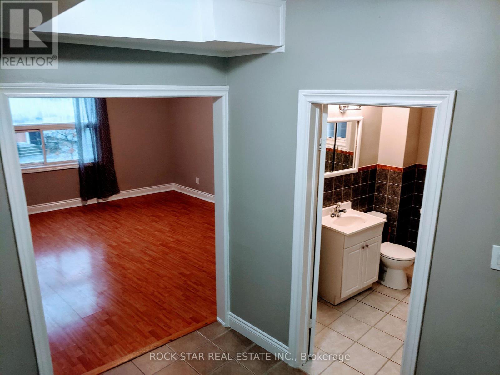249-253 Church Street, St. Catharines, Ontario  L2R 3E8 - Photo 10 - X12475056