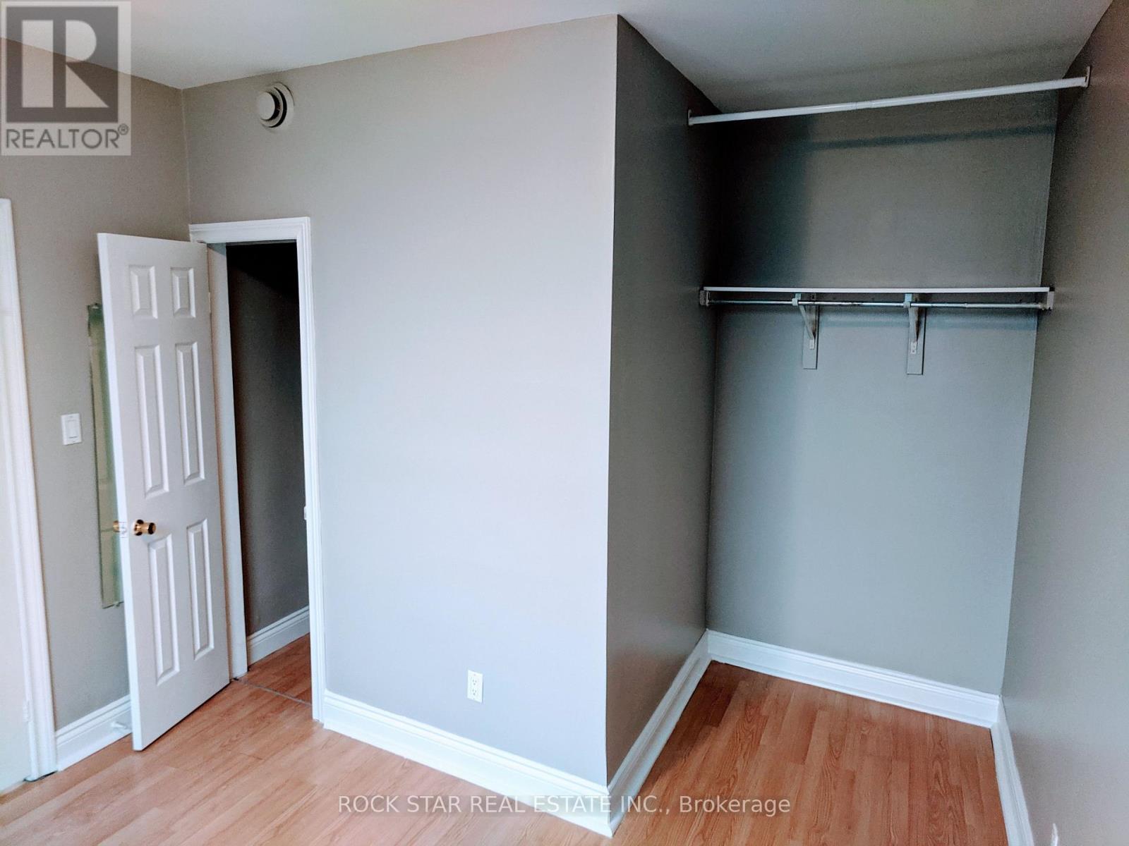 249-253 Church Street, St. Catharines, Ontario  L2R 3E8 - Photo 11 - X12475056