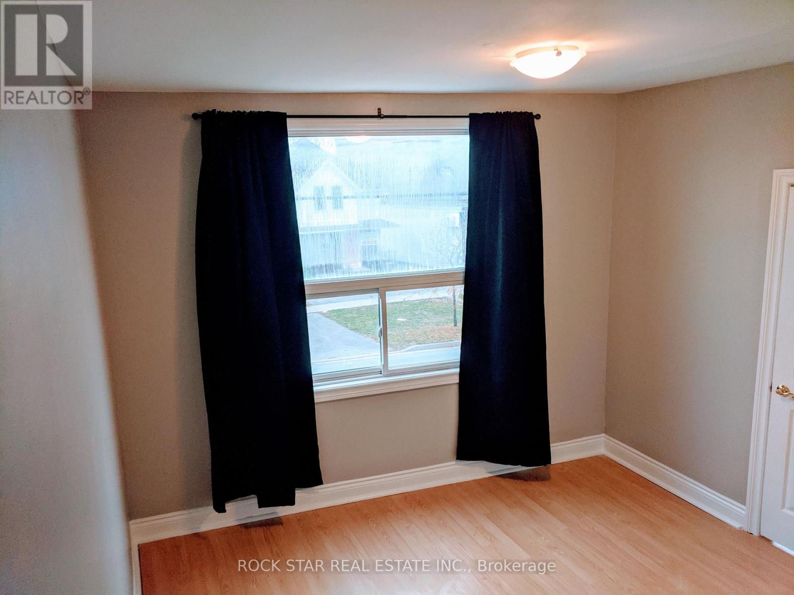 249-253 Church Street, St. Catharines, Ontario  L2R 3E8 - Photo 12 - X12475056