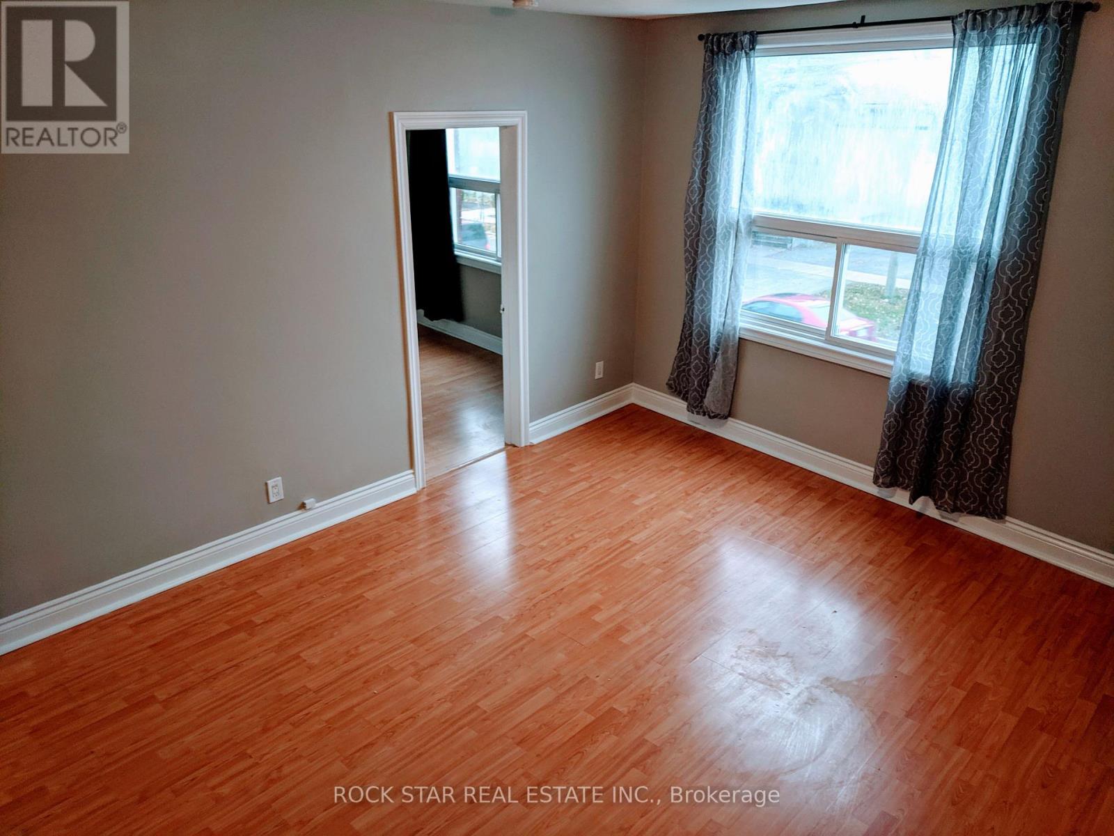 249-253 Church Street, St. Catharines, Ontario  L2R 3E8 - Photo 13 - X12475056