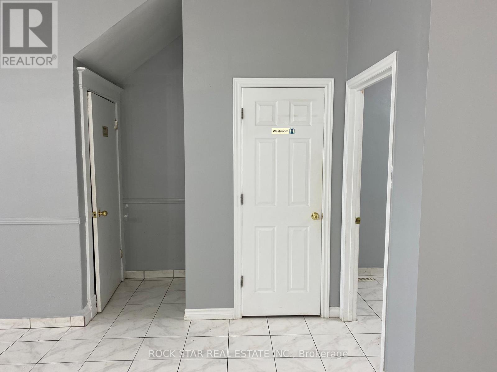 249-253 Church Street, St. Catharines, Ontario  L2R 3E8 - Photo 3 - X12475056