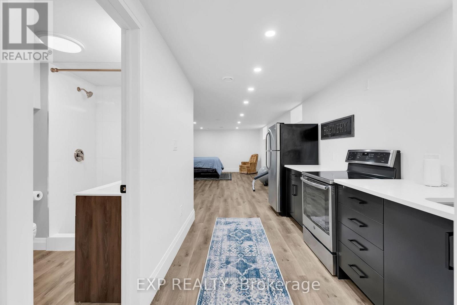 28 Elliott Street, Cambridge, Ontario  N1R 2J2 - Photo 40 - X12473978