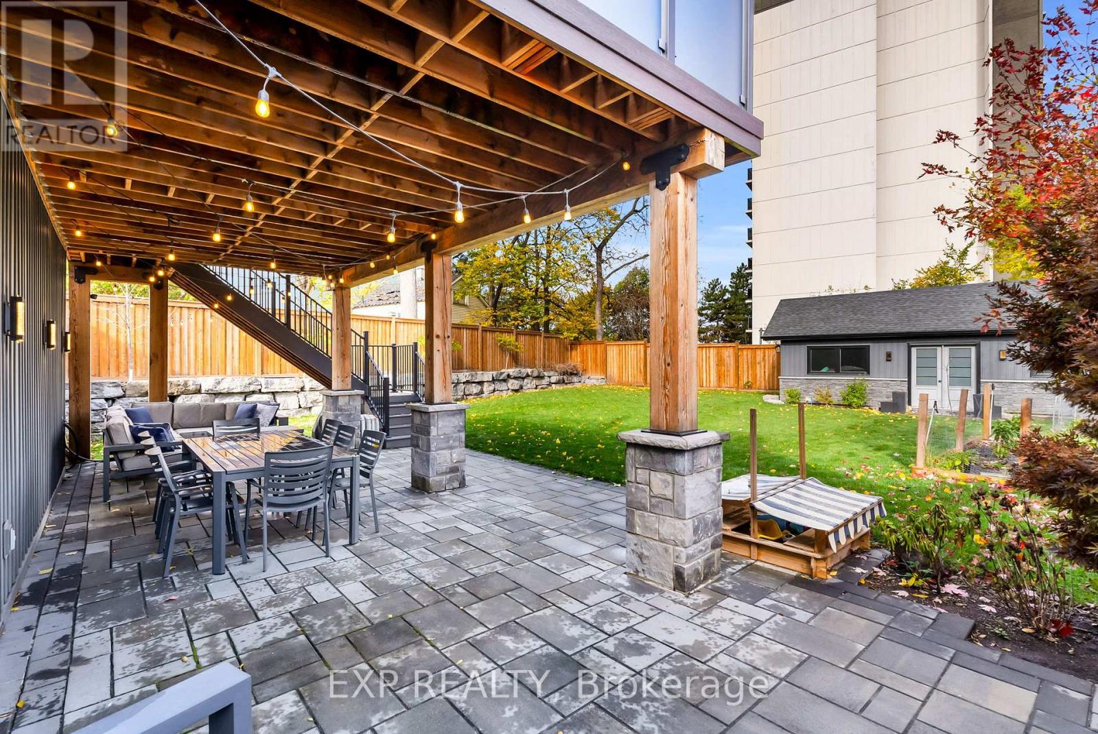 28 Elliott Street, Cambridge, Ontario  N1R 2J2 - Photo 45 - X12473978