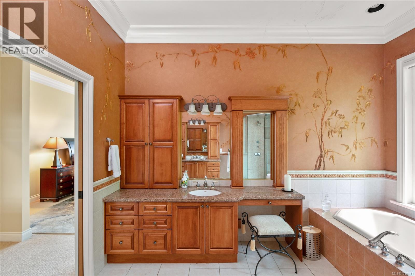 8338 West Saanich Rd, Central Saanich, British Columbia  V8M 1S5 - Photo 35 - 1017633