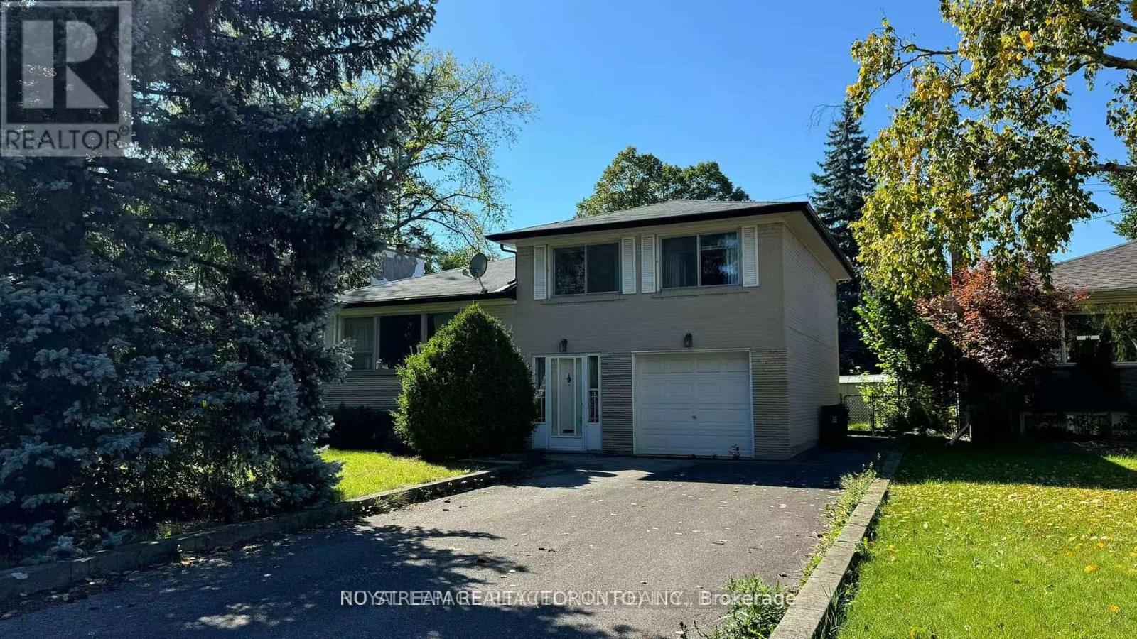 14 WHITELOCK CRESCENT, Toronto, Ontario