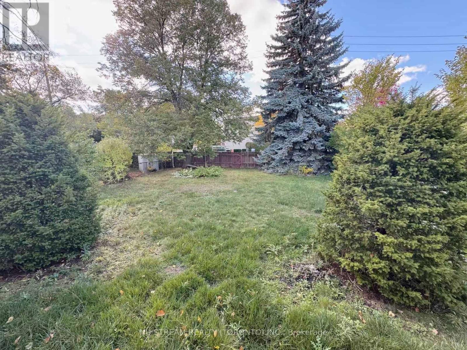 14 Whitelock Crescent, Toronto, Ontario  M2K 1V8 - Photo 15 - C12475074