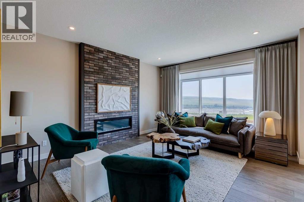 93 Sunrise Heath, Cochrane, Alberta  T4C 3C5 - Photo 19 - A2214762