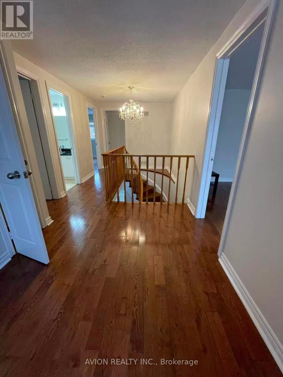 172 Highglen Avenue E, Markham, Ontario  L3S 1X4 - Photo 4 - N12475070