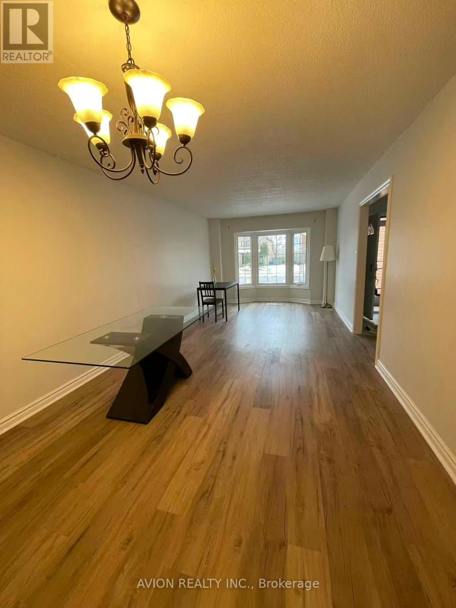 172 Highglen Avenue E, Markham, Ontario  L3S 1X4 - Photo 8 - N12475070
