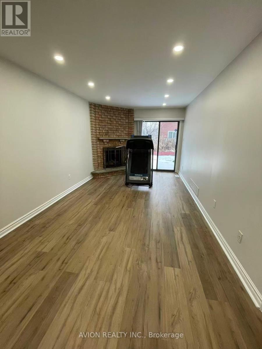172 Highglen Avenue E, Markham, Ontario  L3S 1X4 - Photo 9 - N12475070