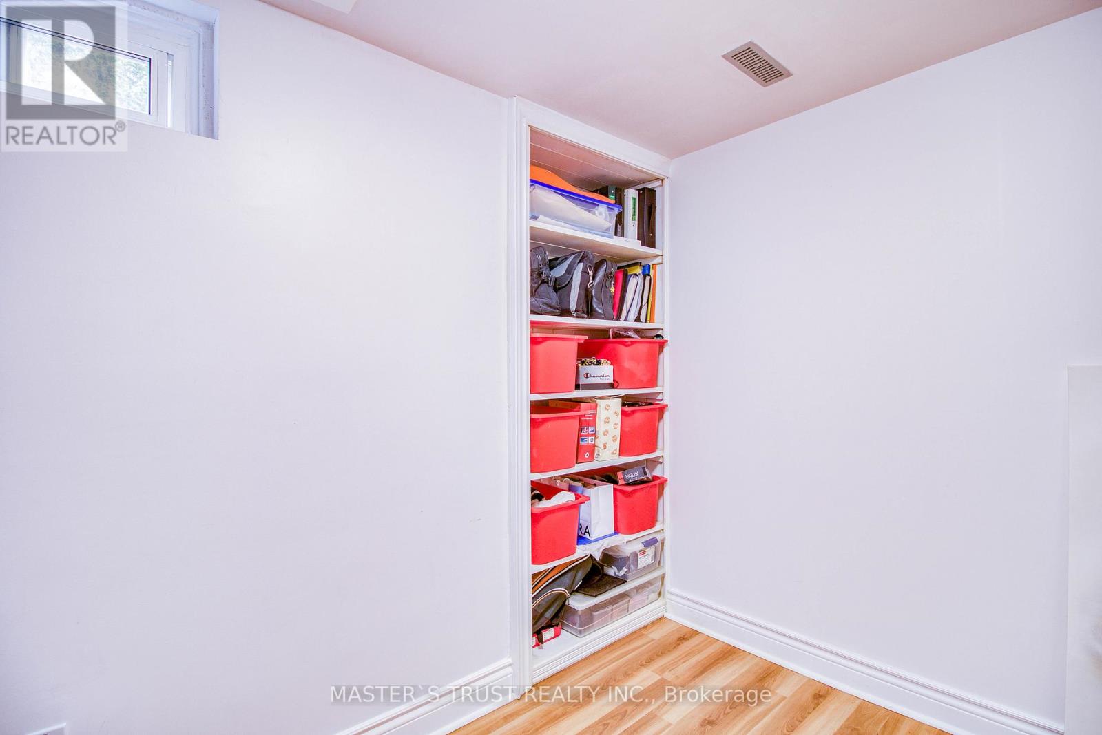 20 Valhalla Court, Aurora, Ontario  L4G 5W3 - Photo 22 - N12475093