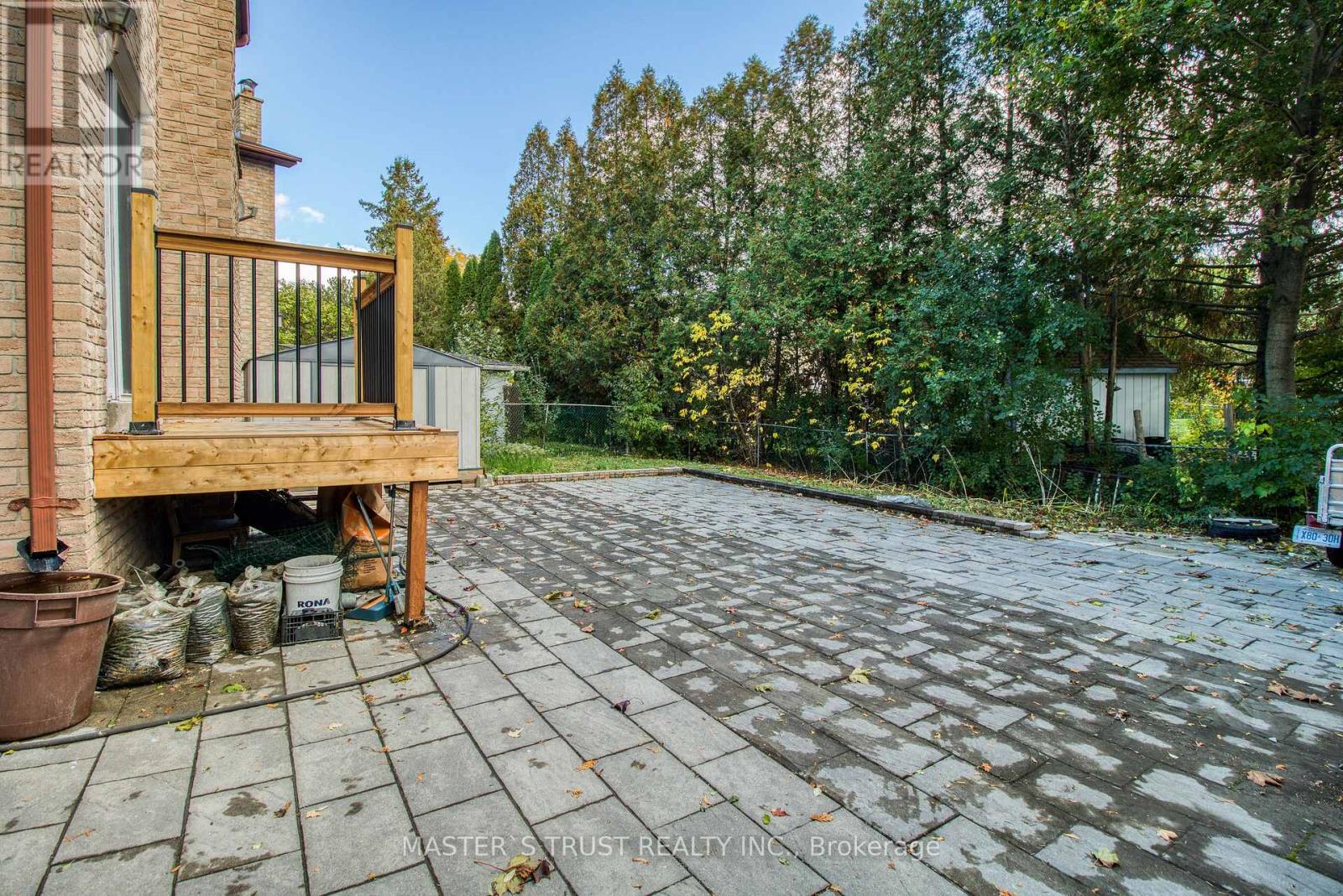 20 Valhalla Court, Aurora, Ontario  L4G 5W3 - Photo 28 - N12475093