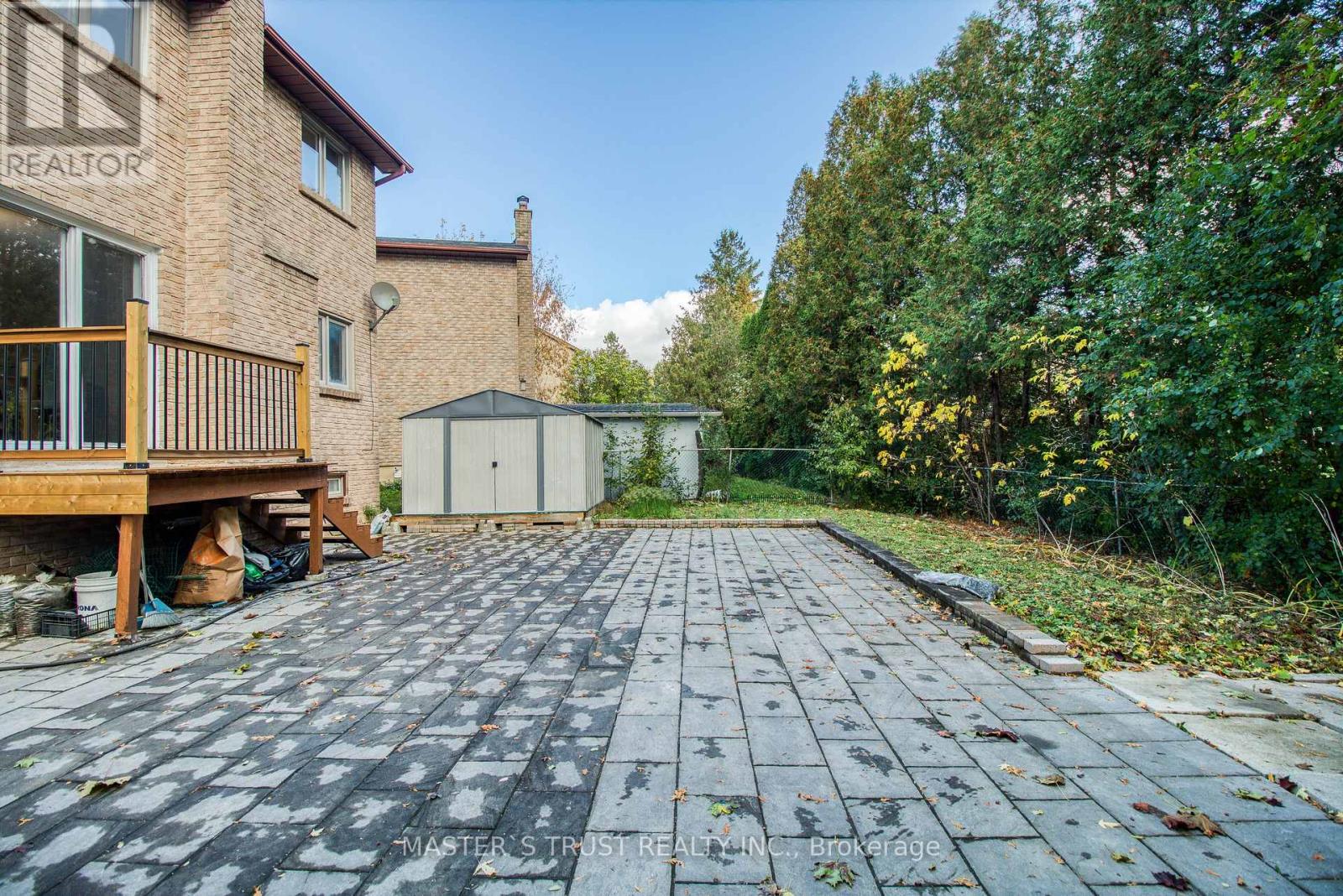 20 Valhalla Court, Aurora, Ontario  L4G 5W3 - Photo 30 - N12475093