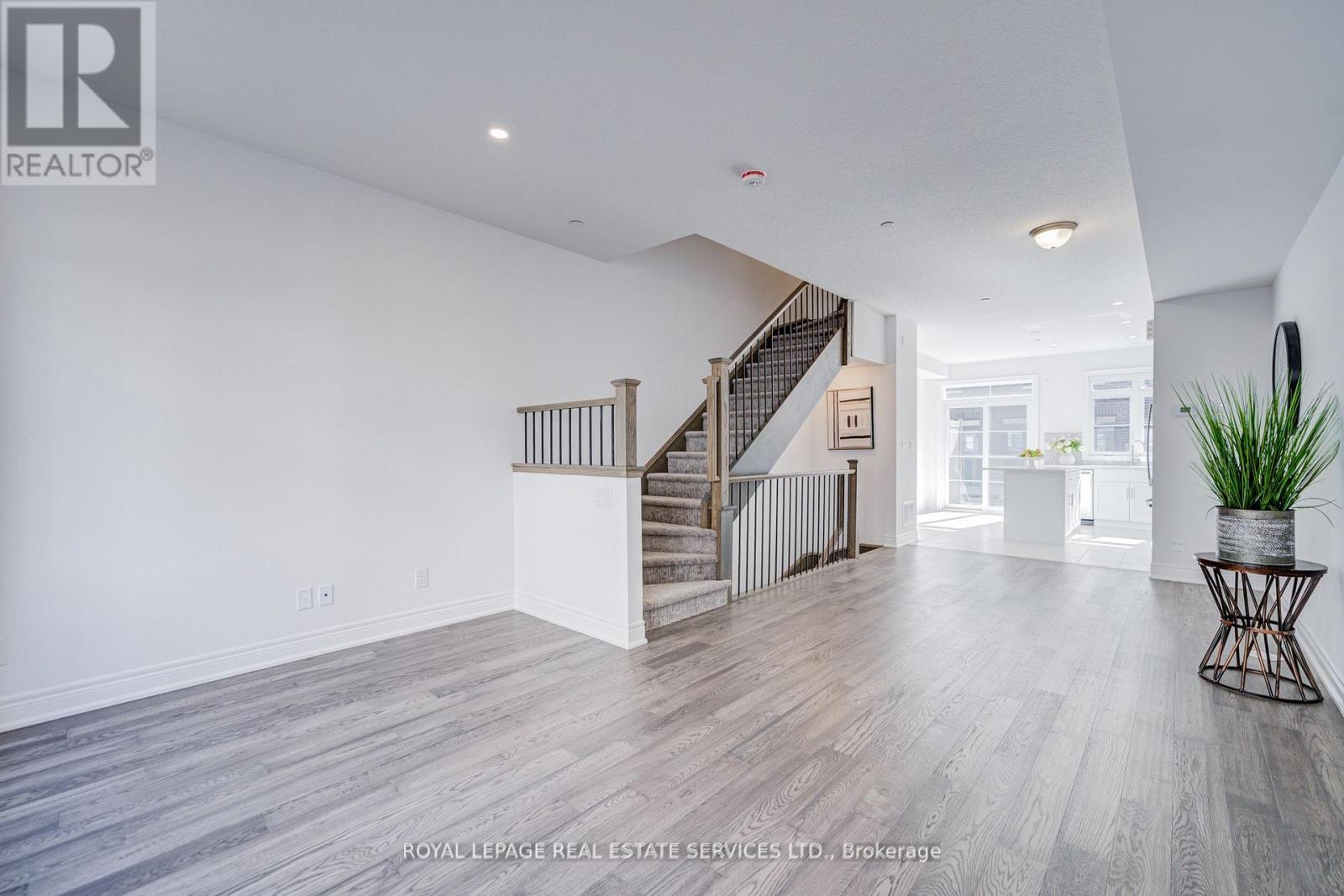 23 - 270 Melody Common, Oakville, Ontario  L6H 8A5 - Photo 10 - W12475076