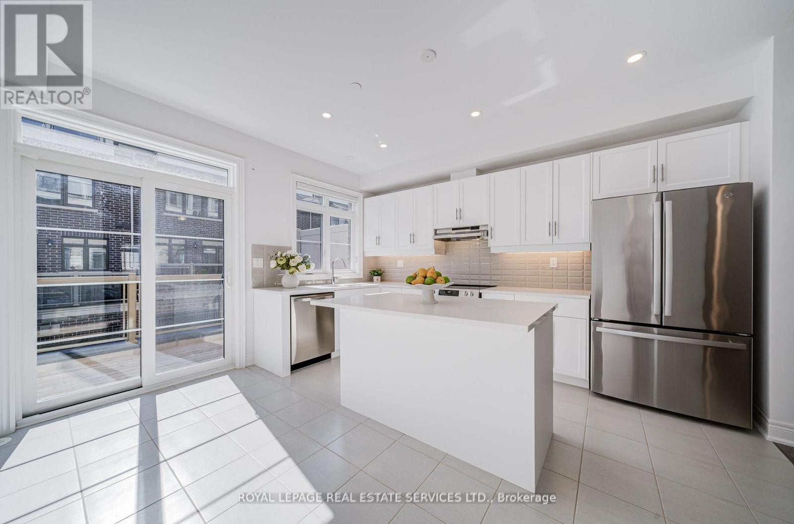 23 - 270 Melody Common, Oakville, Ontario  L6H 8A5 - Photo 14 - W12475076